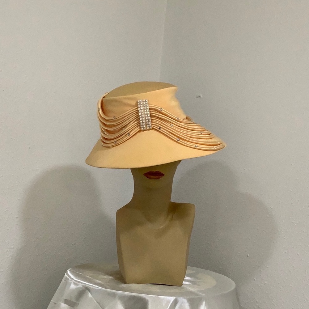 Elegant Yellow Church/Dressy Hat - Picture 3 of 6